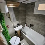 Appartement 4 Modern With Free Parking