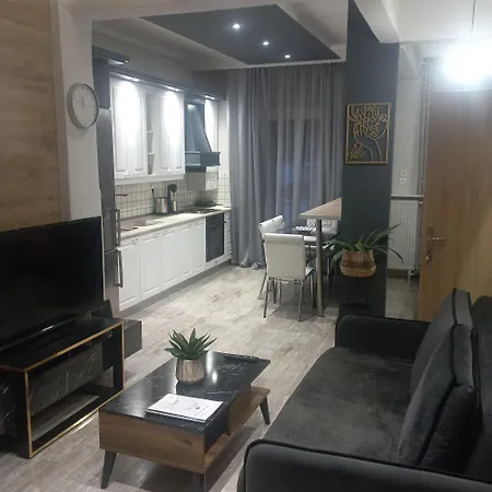 4 Modern With Free Parking Apartment