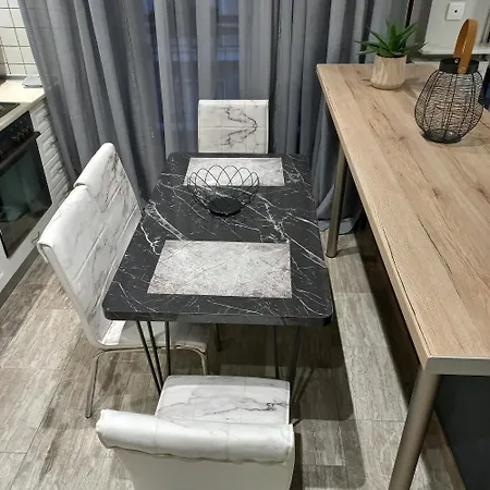 Apartament 4 Modern With Free Parking