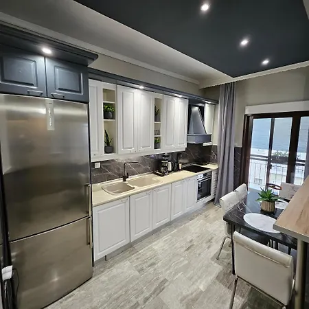 4 Modern With Free Parking Appartement Serres