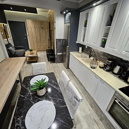 Apartment 4 Modern With Free Parking *