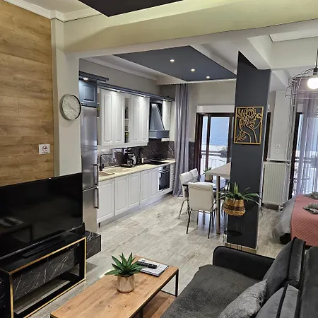 4 Modern With Free Parking