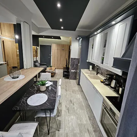 4 Modern With Free Parking Apartament