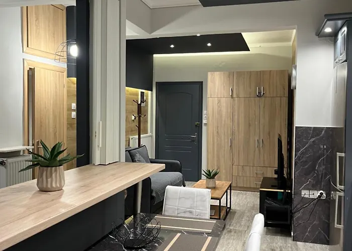 4 Modern With Free Parking