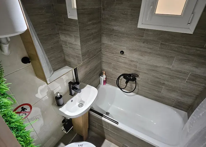 4 Modern With Free Parking Appartement