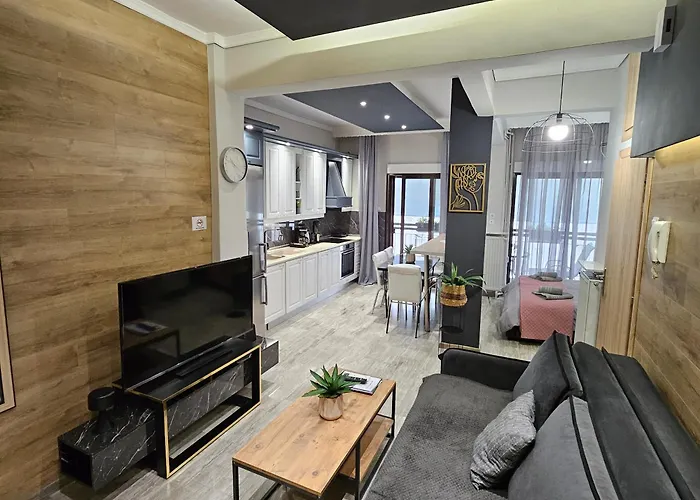 4 Modern With Free Parking *