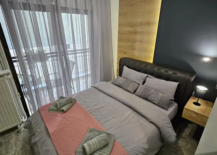 4 Modern With Free Parking