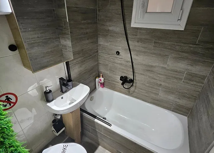 Appartement 4 Modern With Free Parking Serres